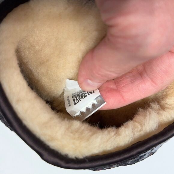 Ugg Australia Sequin Silver Purple Sparkle Winter Boot Women Size 7 Minimal Wear - Picture 11 of 11